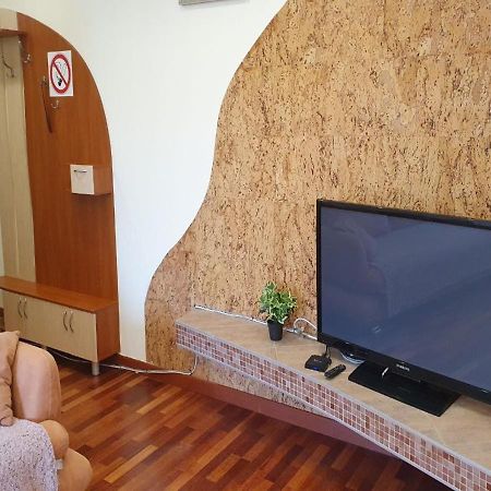 Inn Home Apartments - Pechersk Area Kijev Kültér fotó