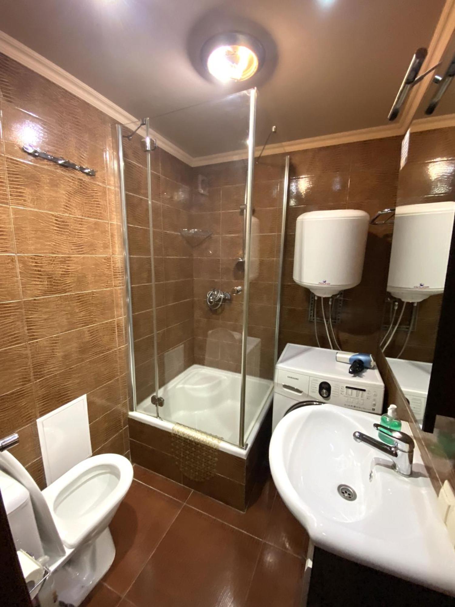 Inn Home Apartments - Pechersk Area Kijev Kültér fotó