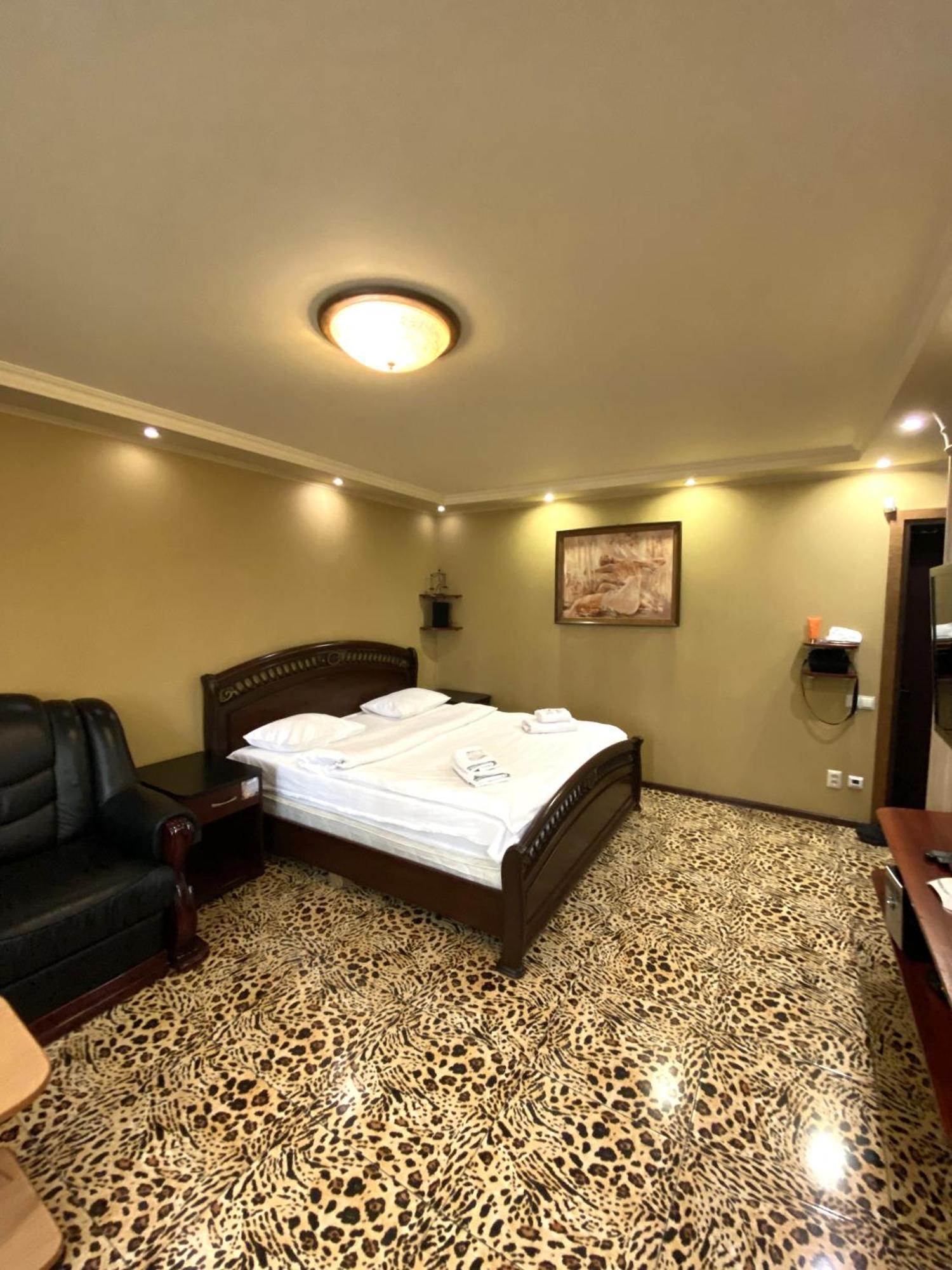 Inn Home Apartments - Pechersk Area Kijev Kültér fotó