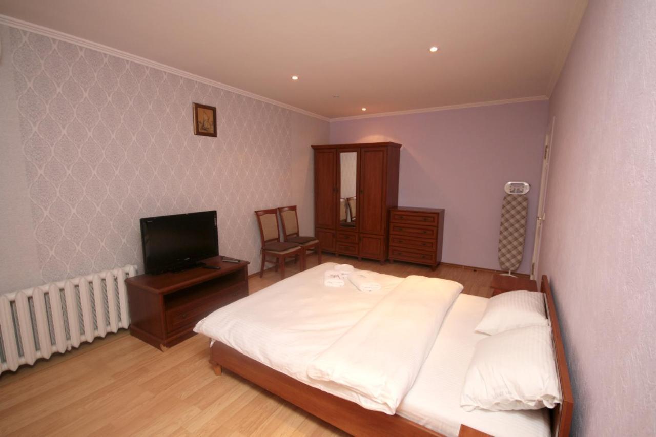 Inn Home Apartments - Pechersk Area Kijev Kültér fotó