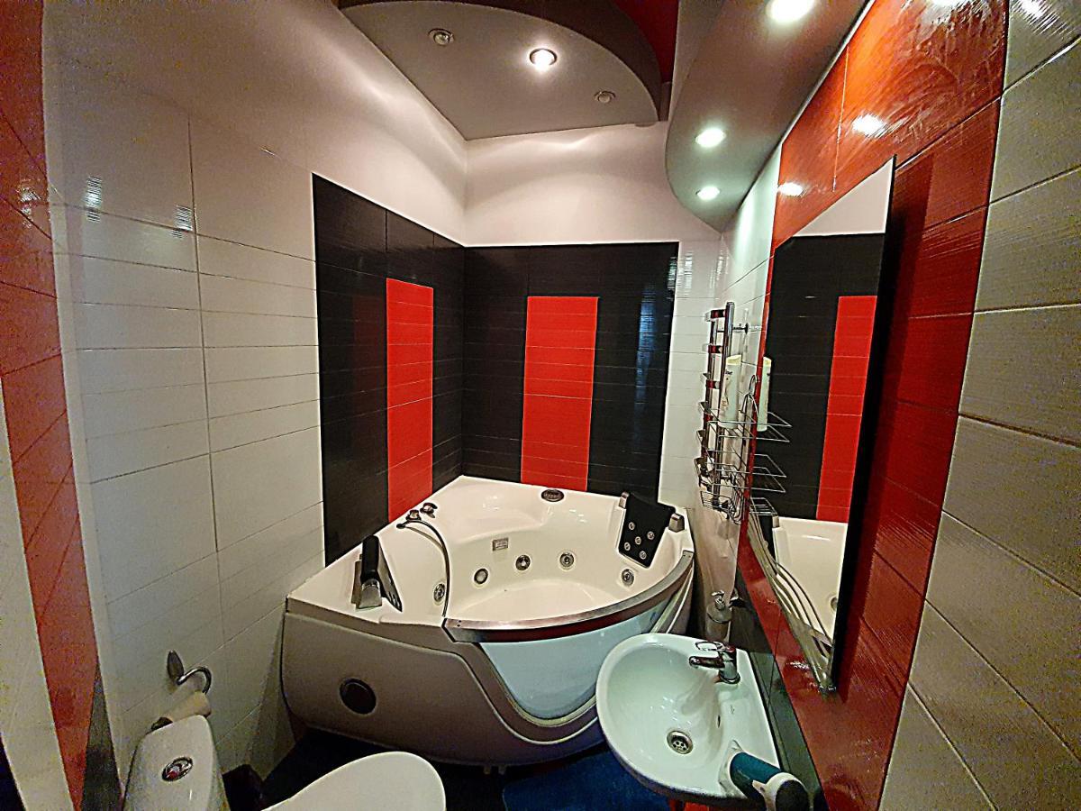 Inn Home Apartments - Pechersk Area Kijev Kültér fotó